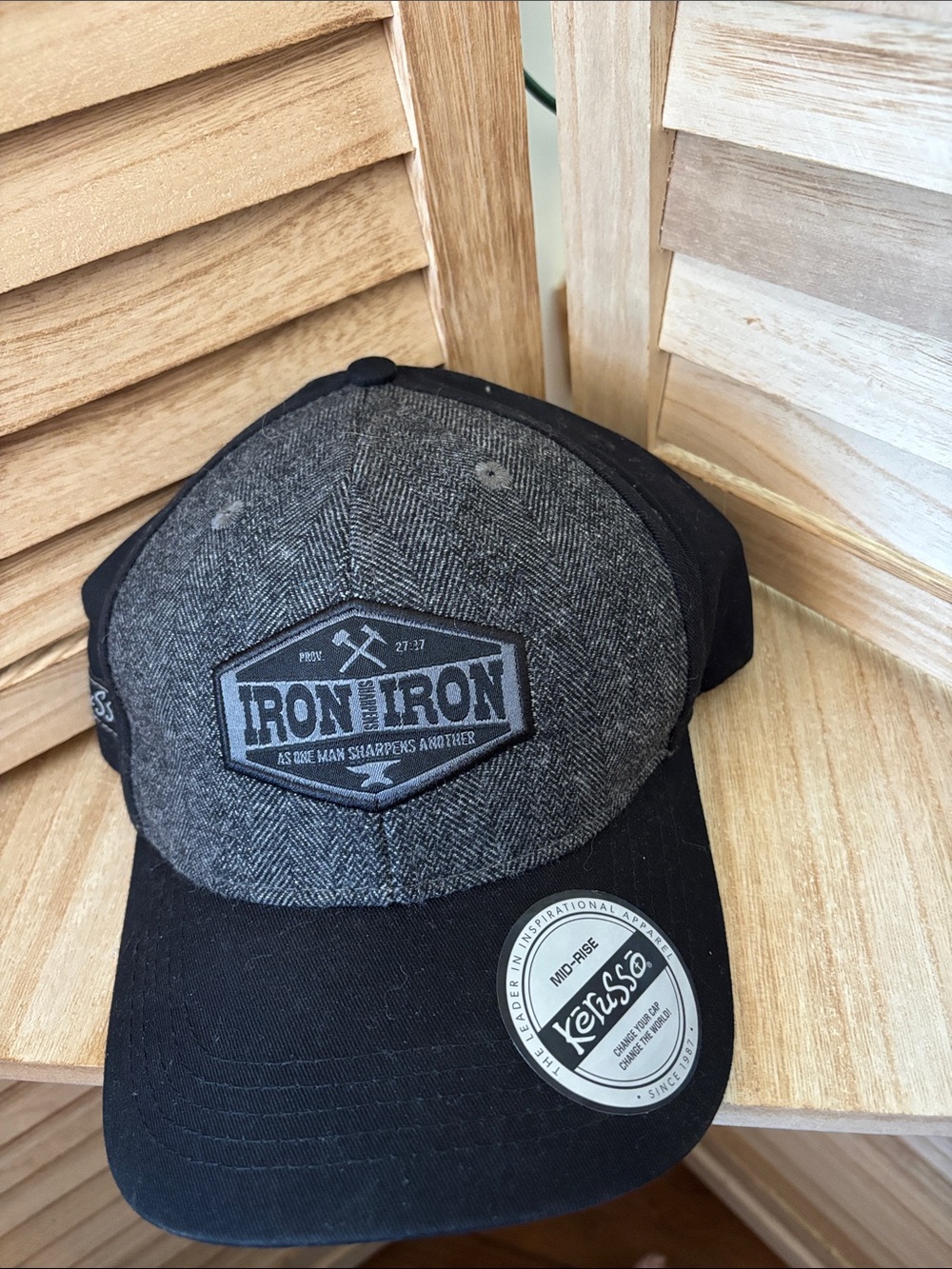 Men's Iron Iron Patch Baseball Cap in Gray and Black NWT
